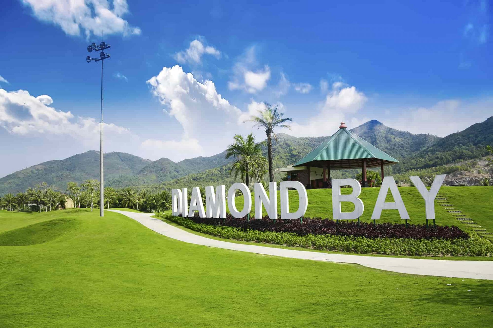 Diamond-Bay-Golf-&-Villa-Resort-Nha-Trang